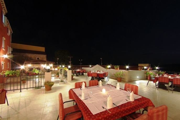 Imagen del bar/restaurante del Hotel Kastel, Motovun. Foto 4