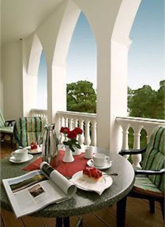 Imagen del bar/restaurante del Hotel Kastell. Foto 7