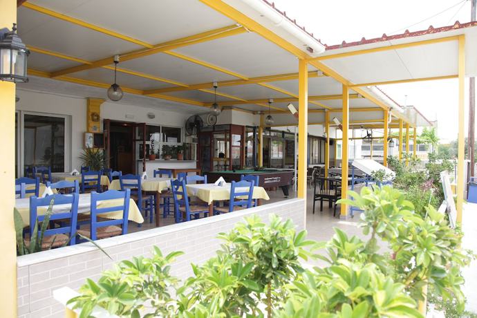 Imagen del bar/restaurante del Hotel Kastelli. Foto 3