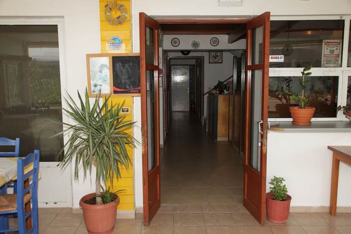 Imagen de los interiores del Hotel Kastelli. Foto 13