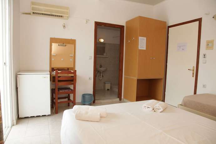 Imagen de la habitación del Hotel Kastelli. Foto 10