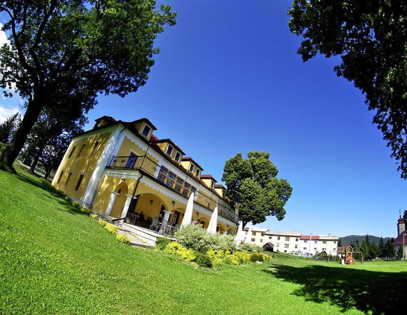 Imagen general del Hotel Kastiel Lucivna. Foto 5