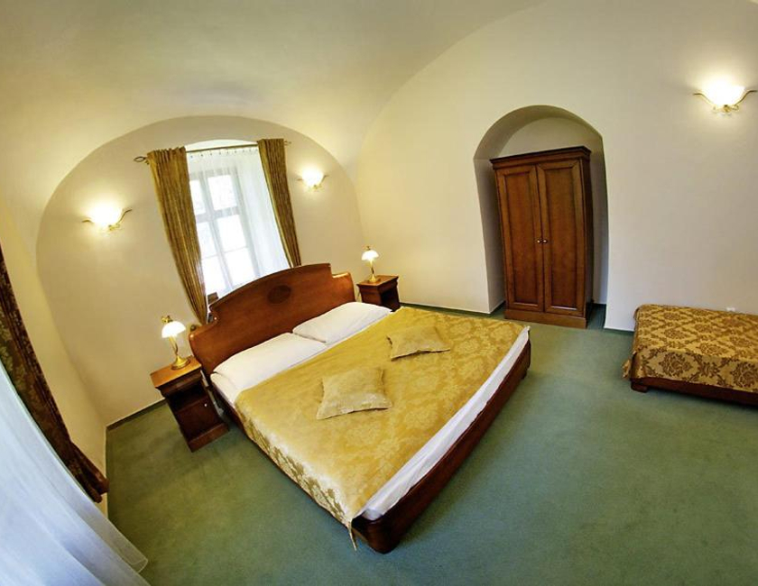 Imagen general del Hotel Kastiel Lucivna. Foto 13