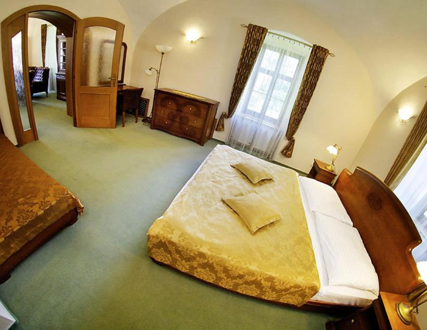 Imagen general del Hotel Kastiel Lucivna. Foto 16