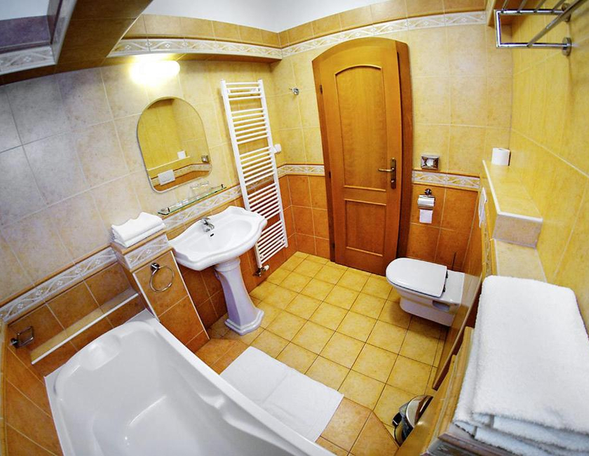Imagen general del Hotel Kastiel Lucivna. Foto 22