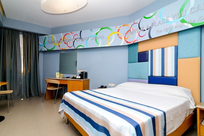 Imagen de la habitación del Hotel Kastro, Heraklion. Foto 5