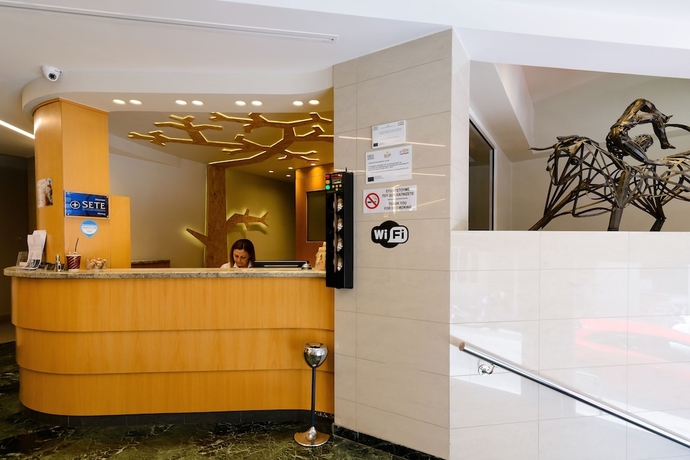 Imagen de los interiores del Hotel Kastro, Heraklion. Foto 16