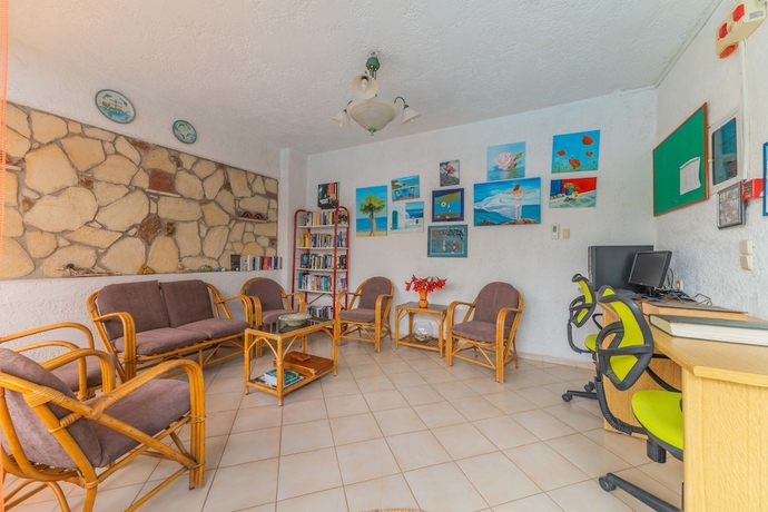 Imagen de los interiores del Hotel Kastro Studios Apartments. Foto 19
