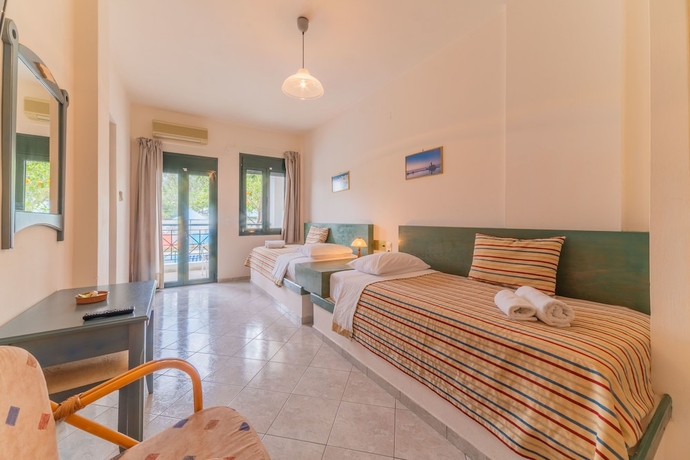 Imagen de la habitación del Hotel Kastro Studios Apartments. Foto 13