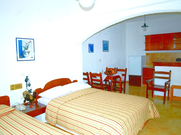 Imagen de la habitación del Hotel Kastro Studios Apartments. Foto 17