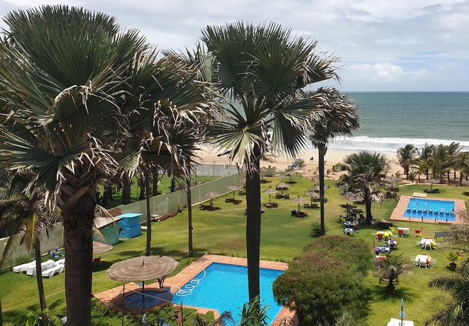 Imagen general del Hotel Kasumai Beach Resort. Foto 1
