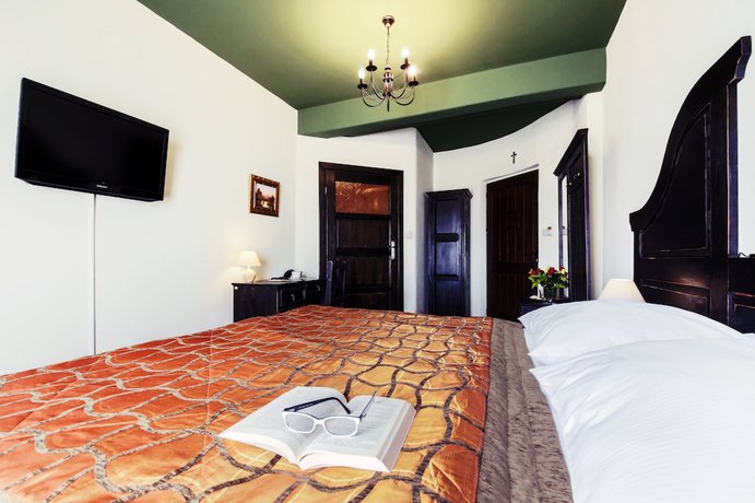 Imagen de la habitación del Hotel Kasztel. Foto 8