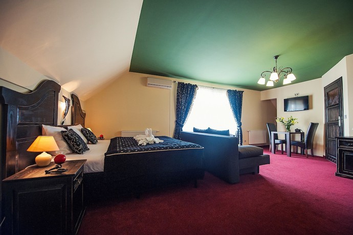 Imagen de la habitación del Hotel Kasztel. Foto 17