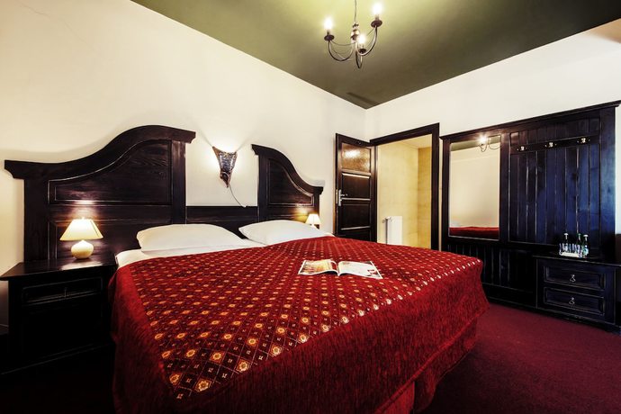 Imagen de la habitación del Hotel Kasztel. Foto 18