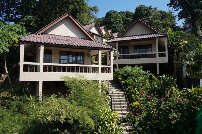 Imagen de los exteriores del Hotel Kata Beachwalk and Bungalows. Foto 12