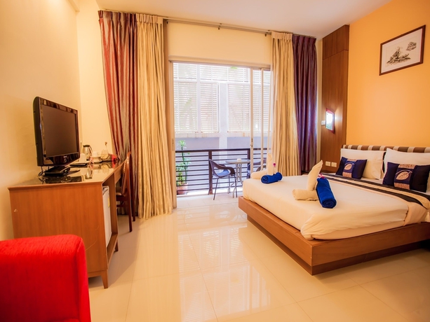 Imagen de la habitación del Hotel Kata Blue Sea Resort. Foto 12