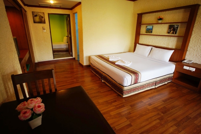 Imagen de la habitación del Hotel Kata Garden Resort. Foto 9