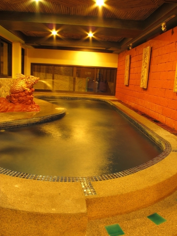 Imagen de la piscina del Hotel Kata Minta Phuket. Foto 15