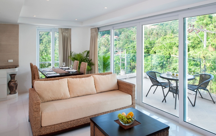 Imagen de los interiores del Hotel Kata Ocean View Residences. Foto 10