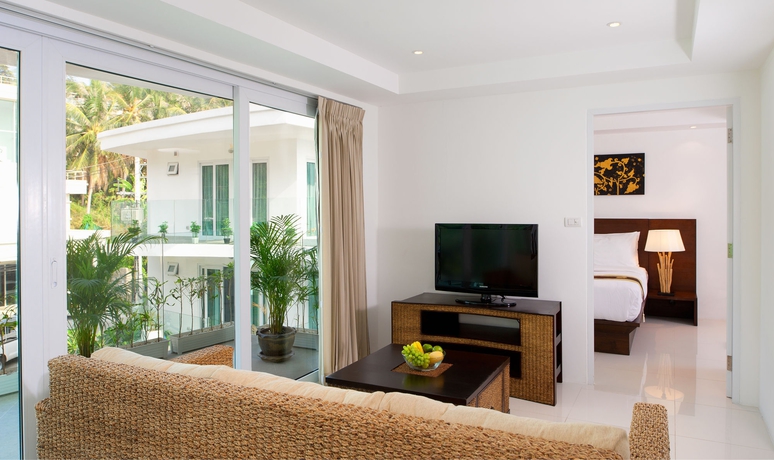 Imagen de los interiores del Hotel Kata Ocean View Residences. Foto 16