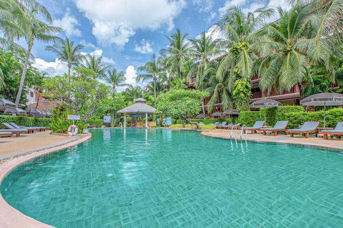 Imagen de la piscina del Hotel Kata Palm Resort. Foto 16