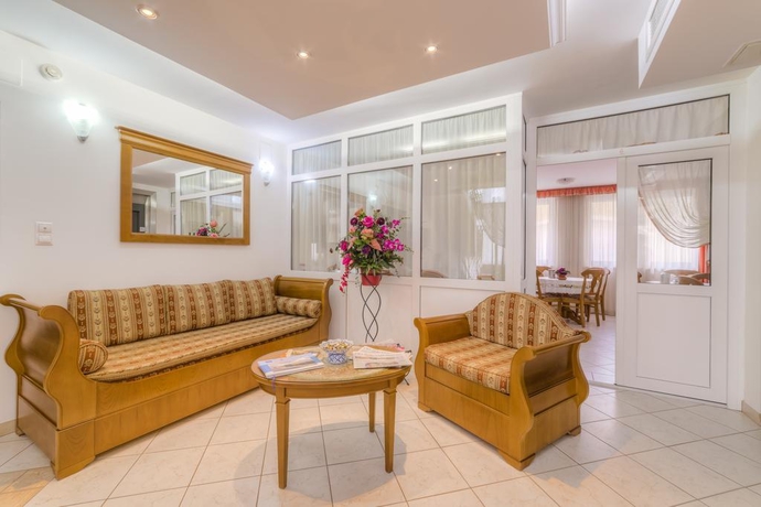 Imagen general del Hotel Kata Panzió. Foto 14