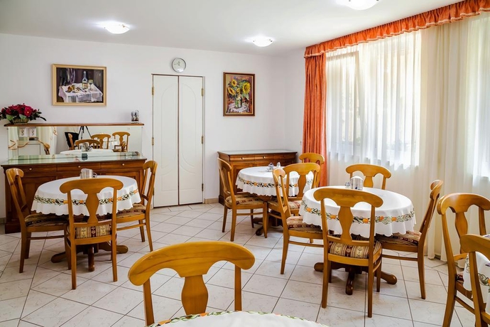 Imagen general del Hotel Kata Panzió. Foto 15