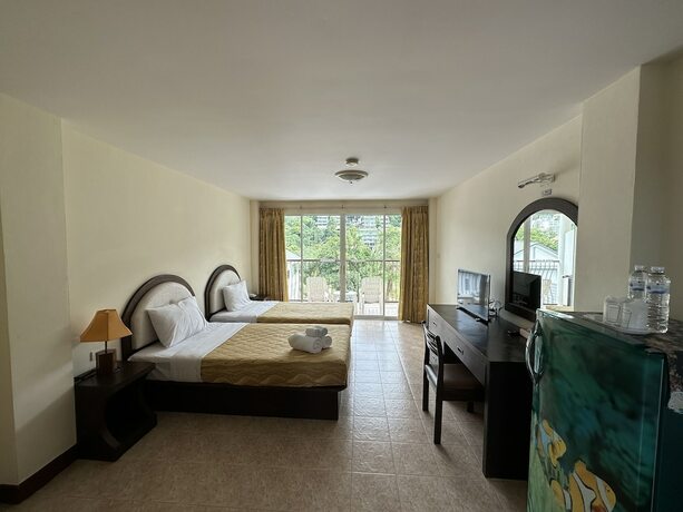 Imagen de la habitación del Hotel Kata Place. Foto 16