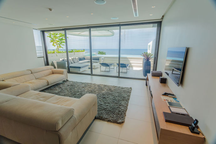 Imagen de los interiores del Hotel Kata Rocks. Foto 6