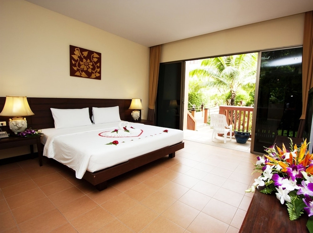 Imagen de la habitación del Hotel Kata Sea Breeze Resort. Foto 11