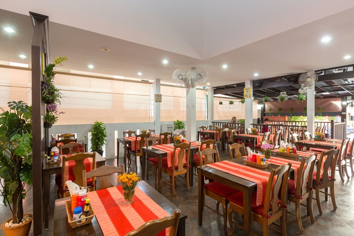 Imagen del bar/restaurante del Hotel Kata Silver Sand. Foto 3