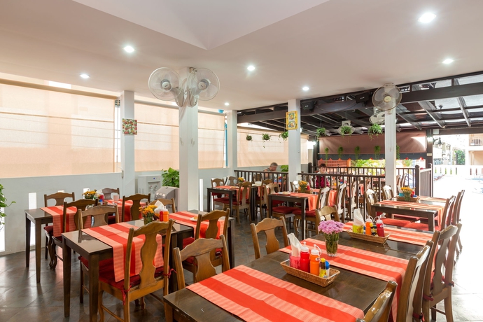 Imagen del bar/restaurante del Hotel Kata Silver Sand. Foto 5