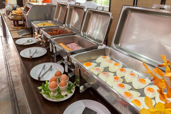 Imagen del bar/restaurante del Hotel Kata Silver Sand. Foto 7