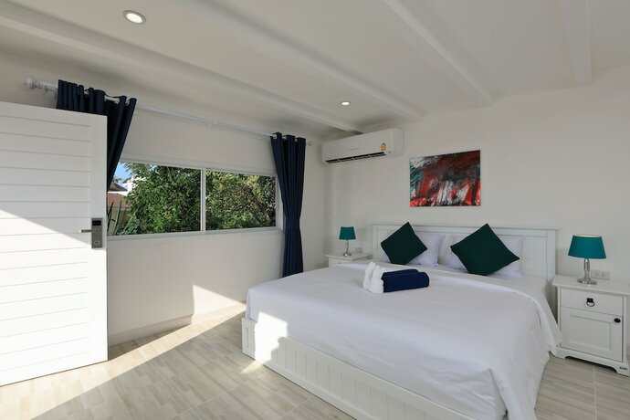 Imagen de la habitación del Hotel Kata White Villas. Foto 21