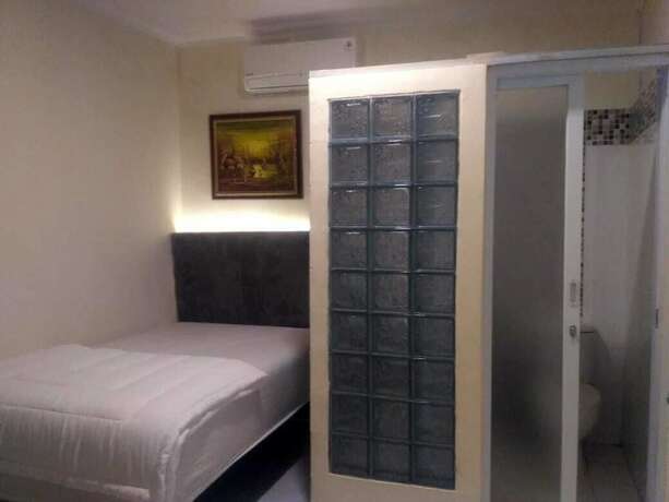 Imagen de la habitación del Hotel Katalia Tomang. Foto 5