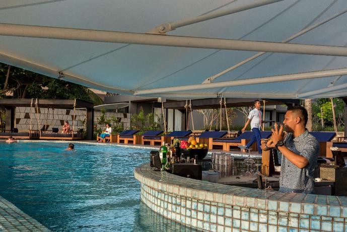 Imagen del bar/restaurante del Hotel Katamaran Hotel and Resort. Foto 3