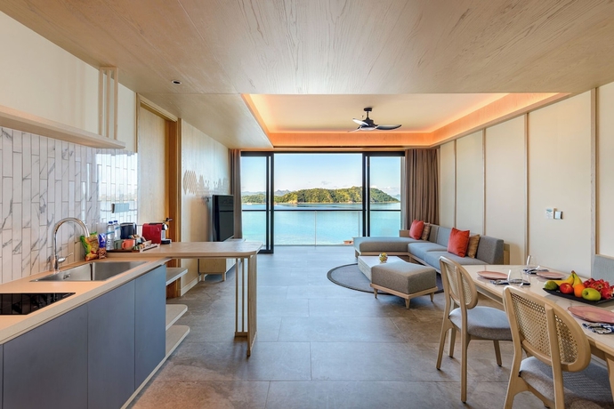 Imagen de la habitación del Hotel Katamaran and Resort Komodo. Foto 2