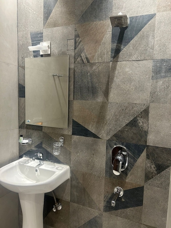 Imagen de la habitación del Hotel Katani Inn. Foto 10