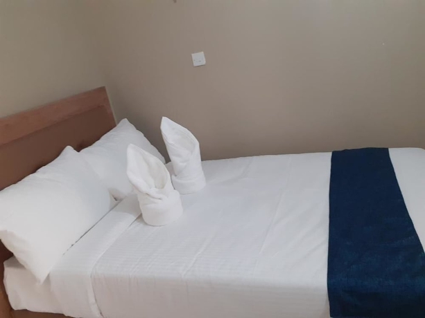 Imagen de la habitación del Hotel Katani Resort. Foto 7