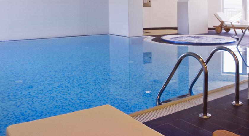 Imagen de la piscina del Hotel Katarina, Dugopolje. Foto 17