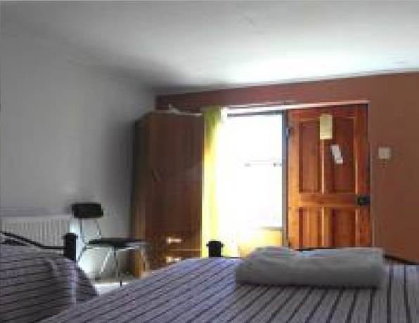 Imagen de la habitación del Hotel Katarpe. Foto 12