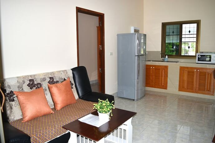 Imagen general del Hotel Kate House Bangsaphan. Foto 8
