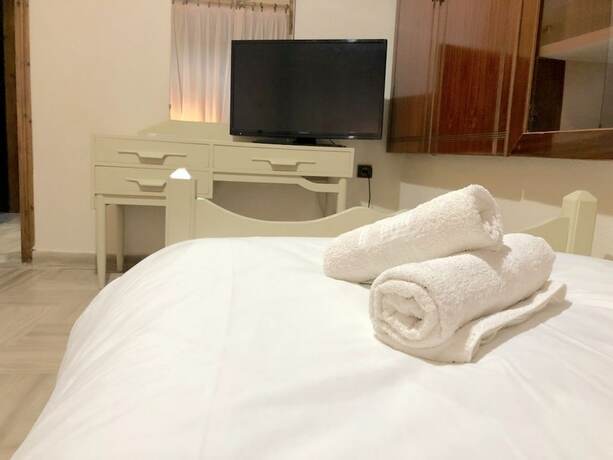 Imagen general del Hotel Katerina Apartments, Neos Pirgos. Foto 1