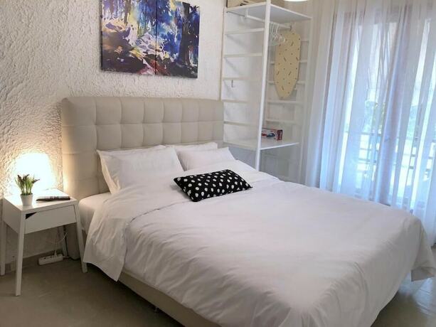 Imagen de la habitación del Hotel Katerina Apartments, Neos Pirgos. Foto 12