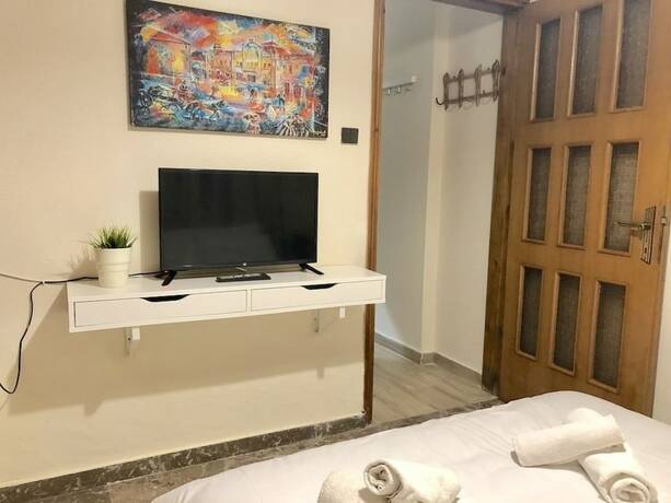 Imagen general del Hotel Katerina Apartments, Neos Pirgos. Foto 3