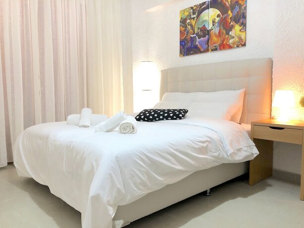 Imagen general del Hotel Katerina Apartments, Neos Pirgos. Foto 5