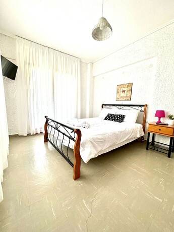 Imagen de la habitación del Hotel Katerina Apartments, Neos Pirgos. Foto 17