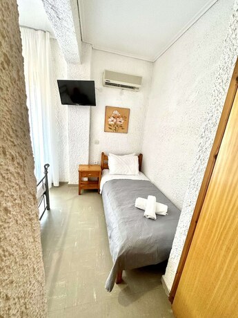 Imagen de la habitación del Hotel Katerina Apartments, Neos Pirgos. Foto 19
