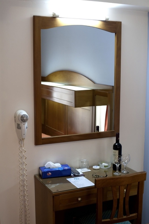 Imagen de la habitación del Hotel Katerina, Atenas. Foto 8