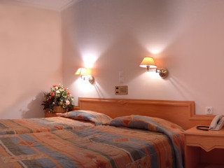 Imagen de la habitación del Hotel Katerina Palace And Studios. Foto 7
